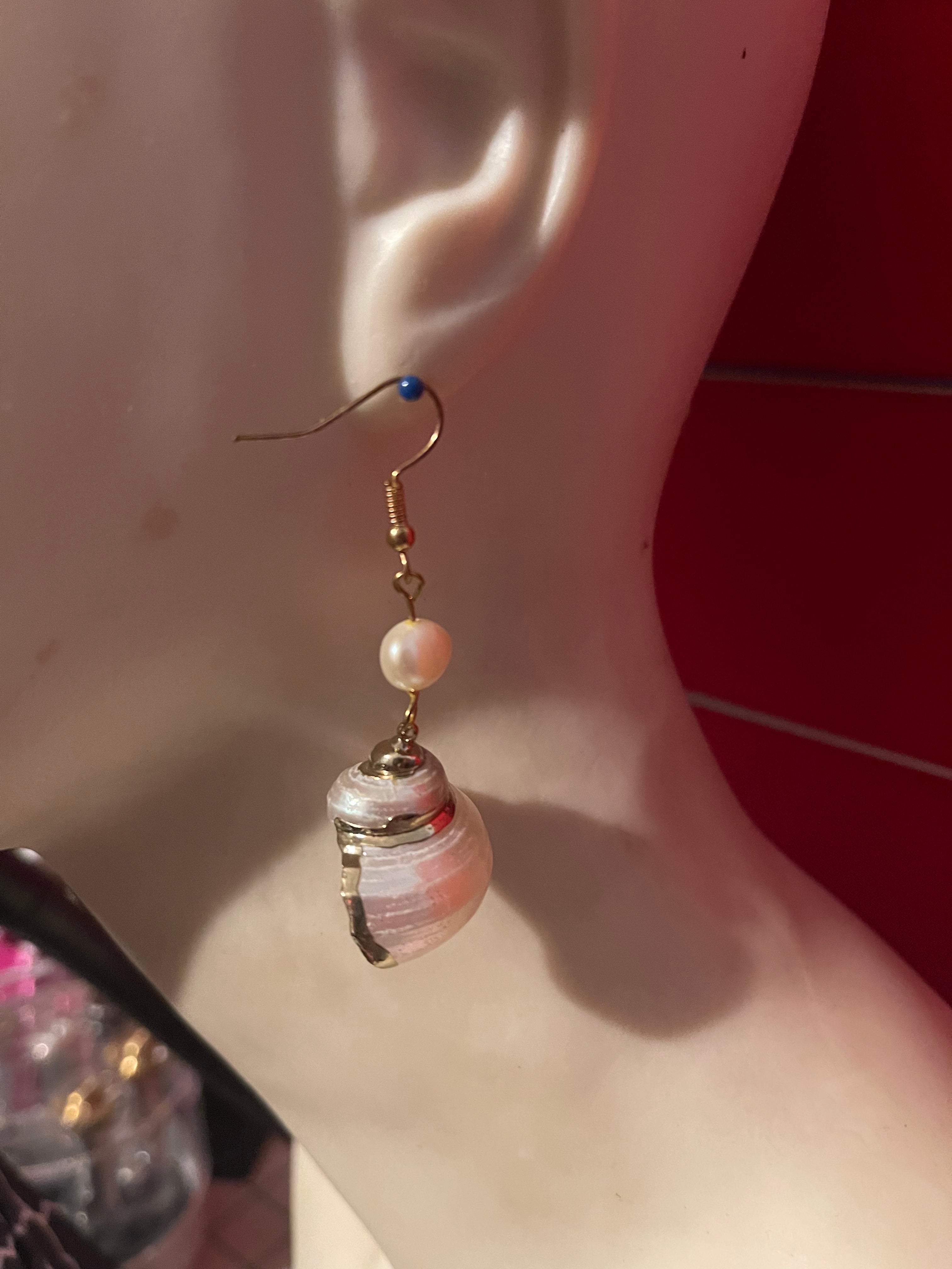 #308 Sea Shell & Pearl earrings