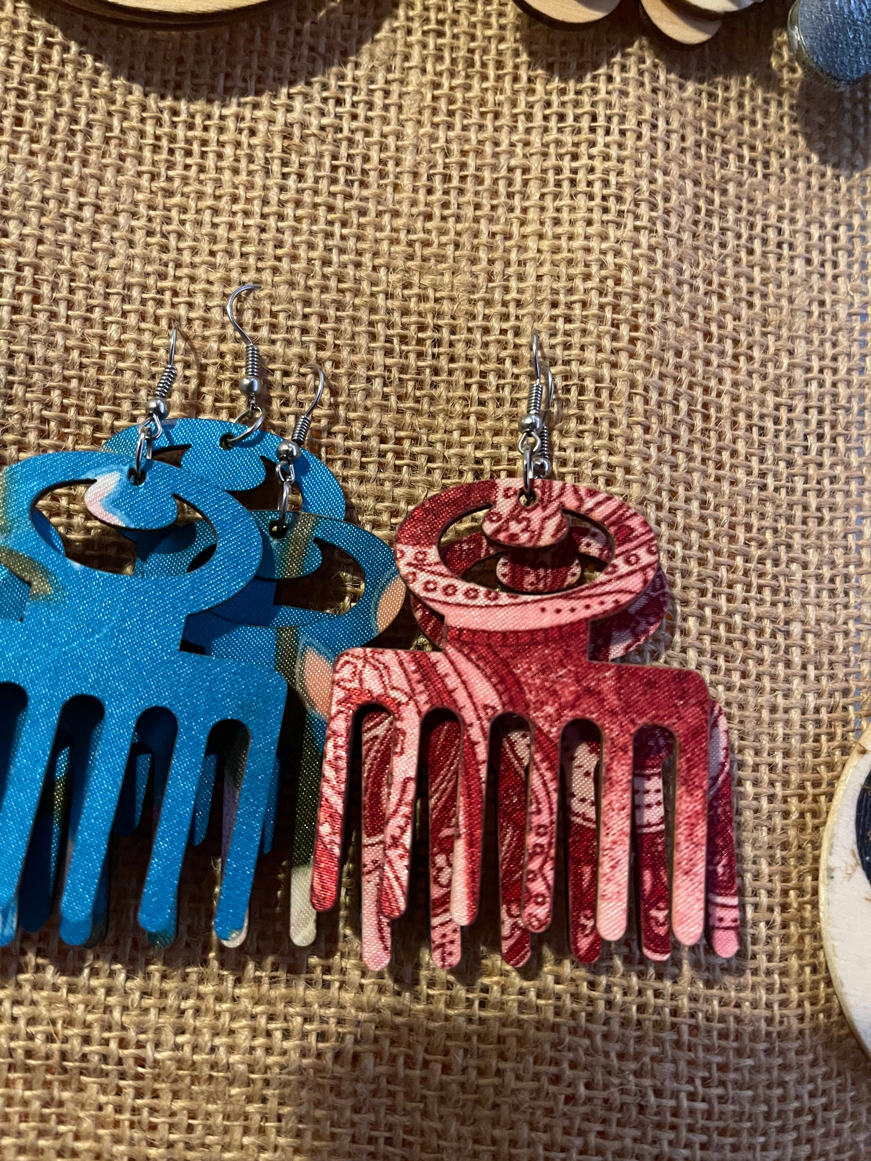 Afro pic fabric earrings (Wood) (red)