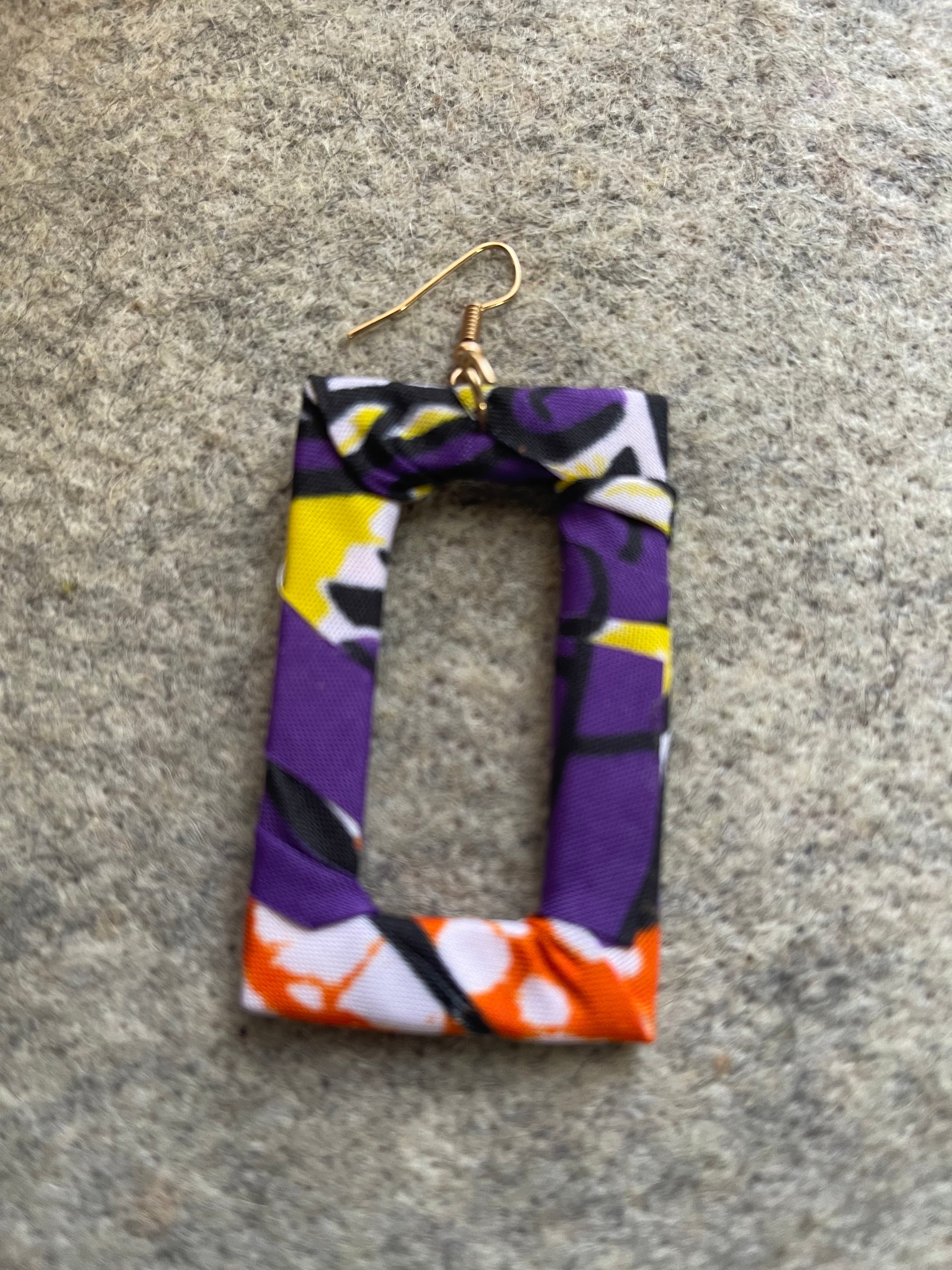 #702 Fabric wrapped Africa earrings (Wood)