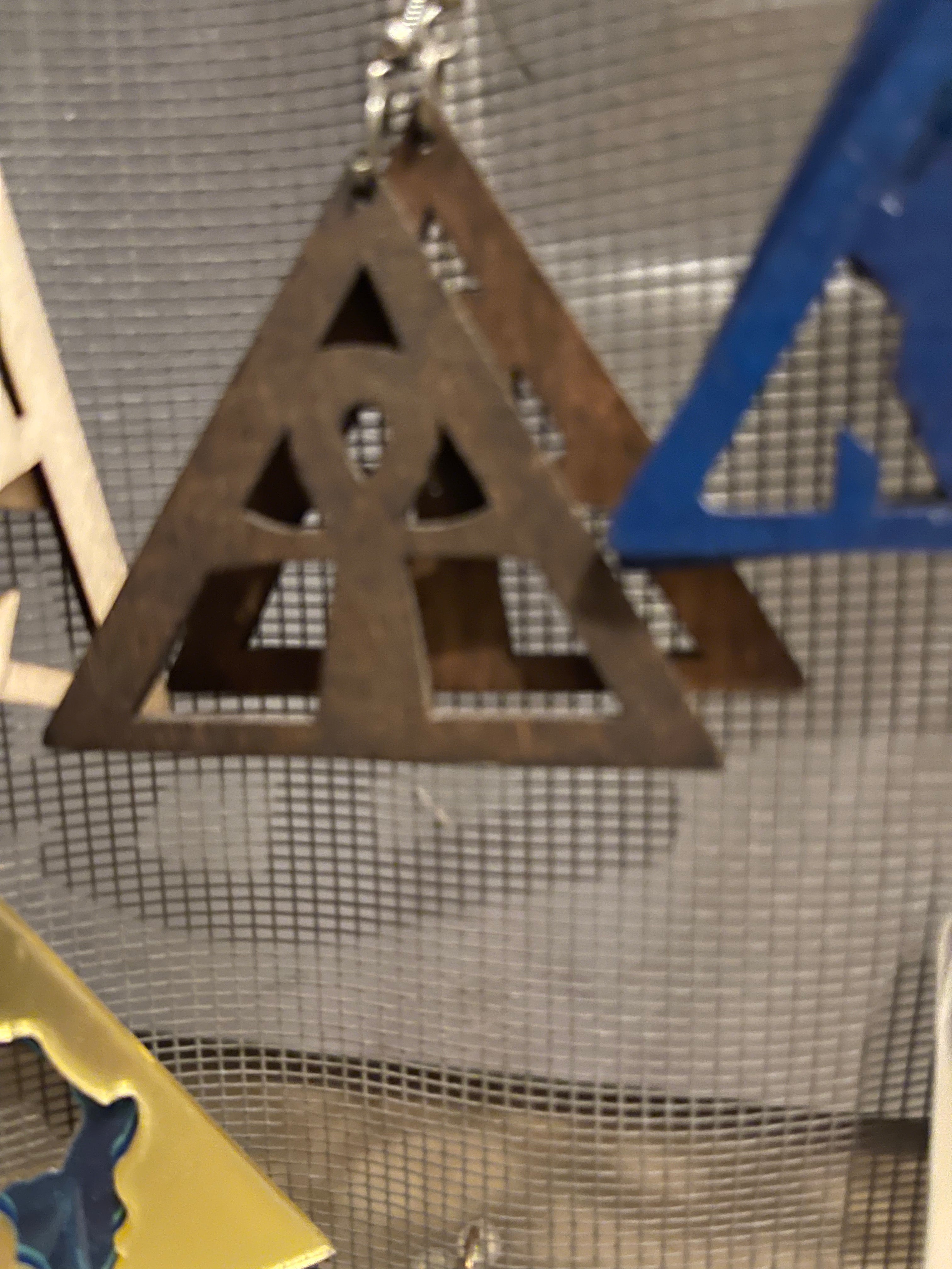 Ankh triangle earrings (Wood)