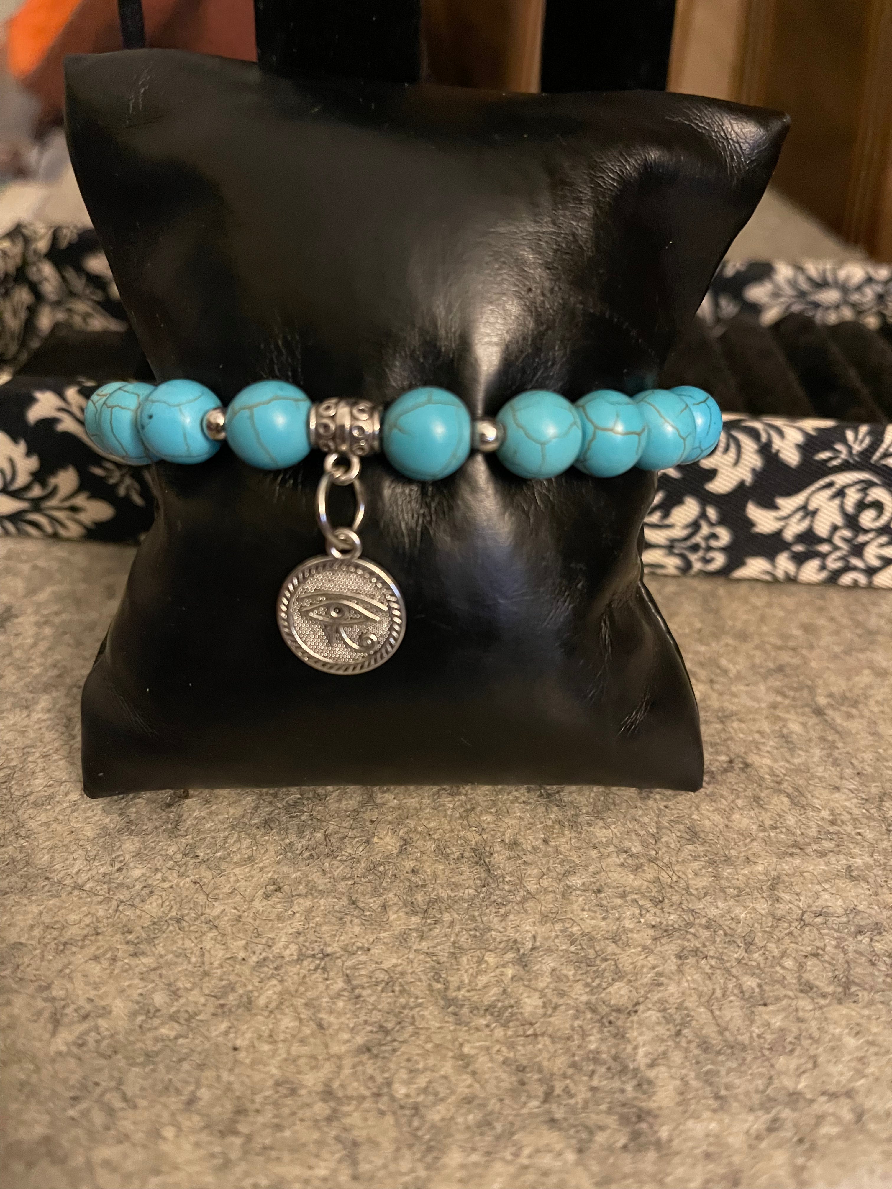 Howlite topaz w/ charm bracelet