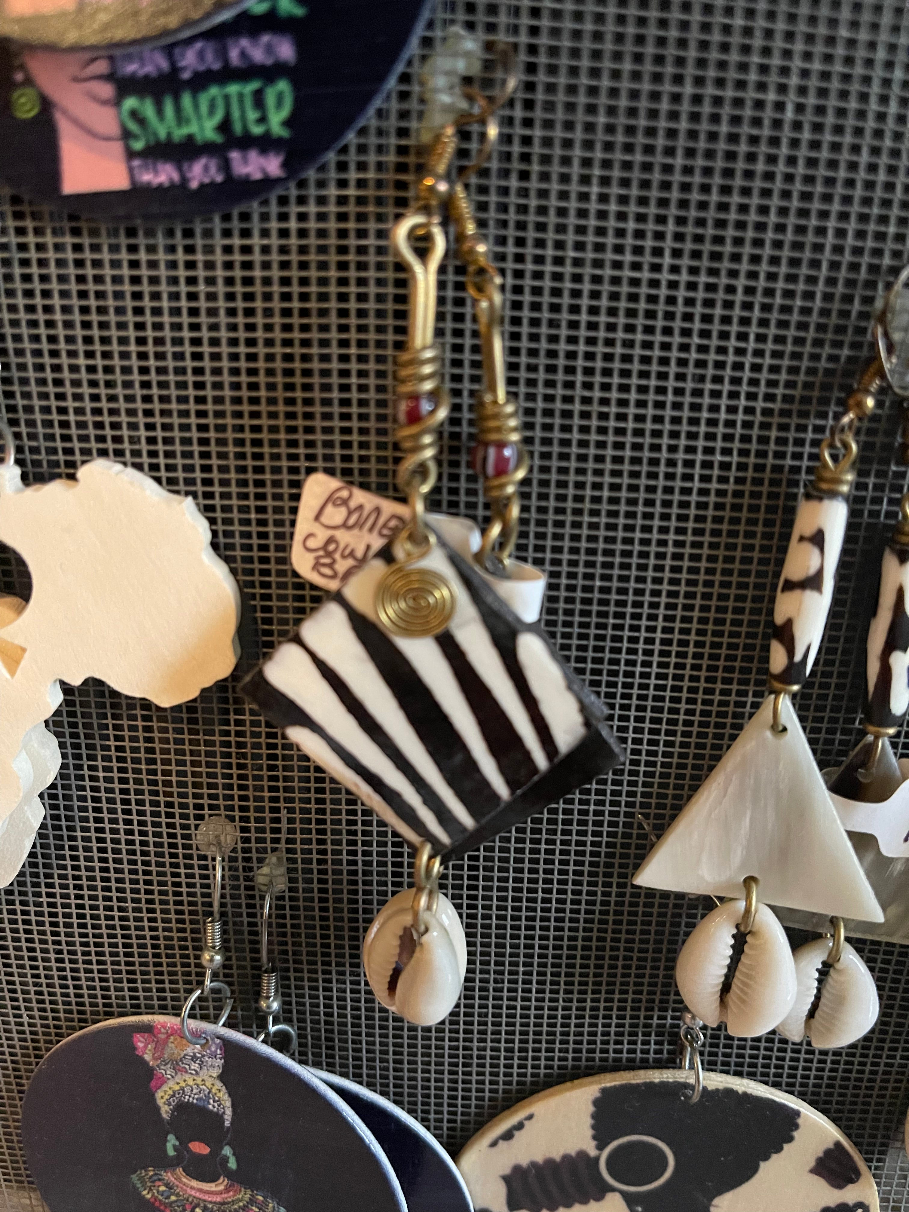 #309 Black & white Bone earrings