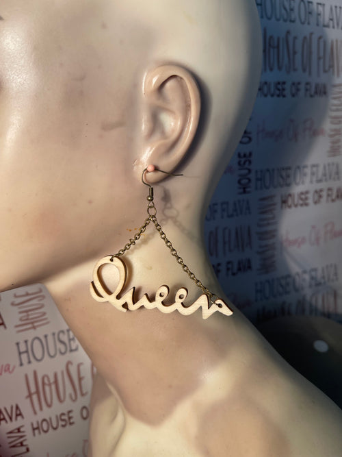 Queen word earrings (Wood)