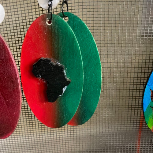 Africa Map with Black/Green earrings (Wood)