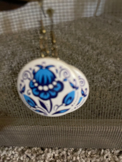 Flower button earrings (Wood)