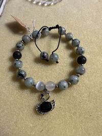 Kiwi Stone crystal bracelet w/charm