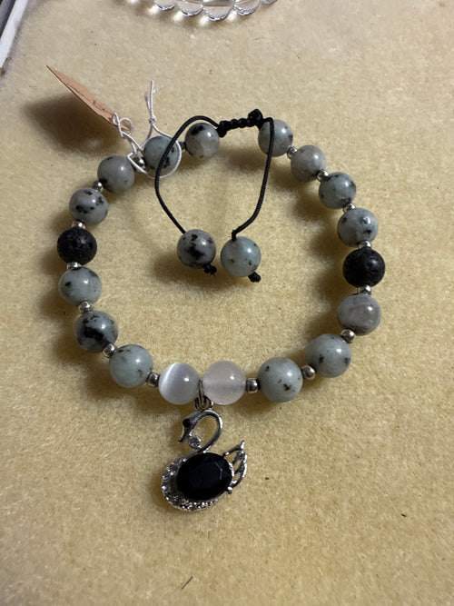 Kiwi Stone crystal bracelet w/swan charm