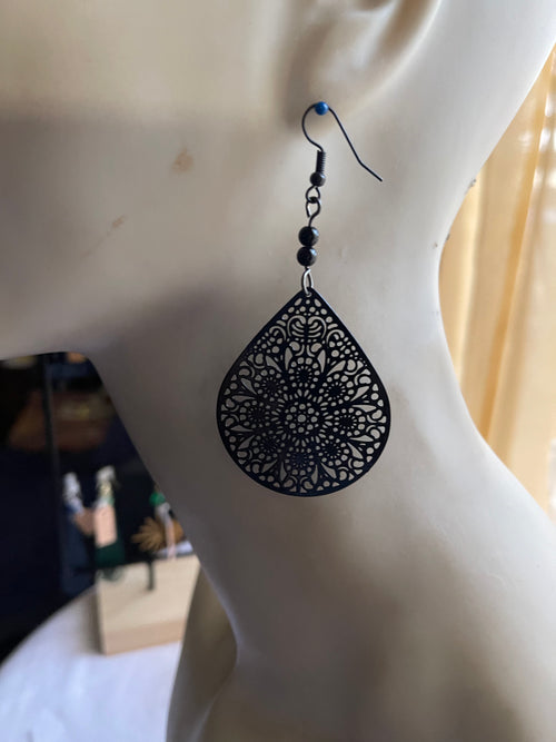 Filigree earrings w/Black Jasper #503