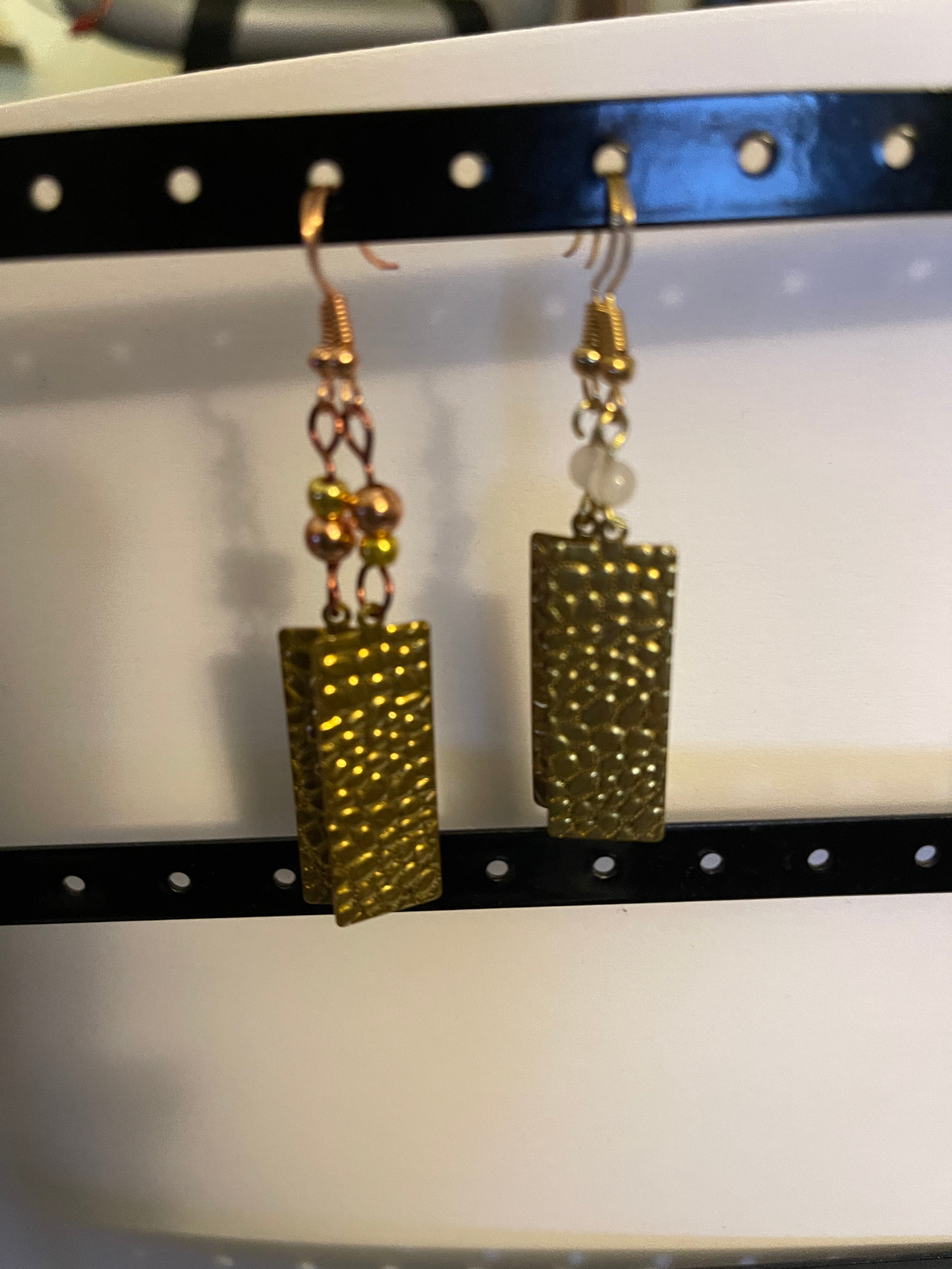 Brass square short earrings
