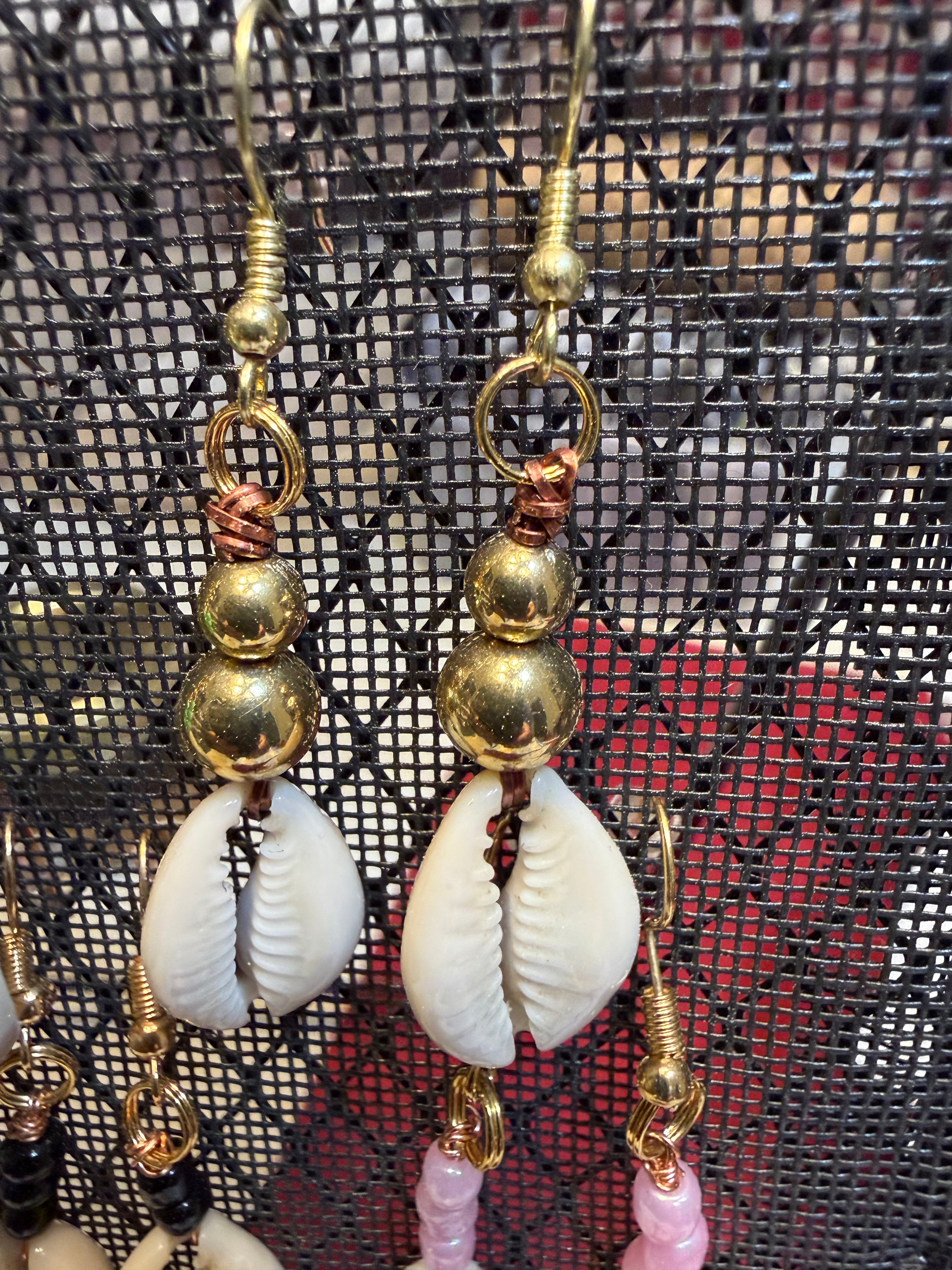 Cowry Shell earrings w/beads