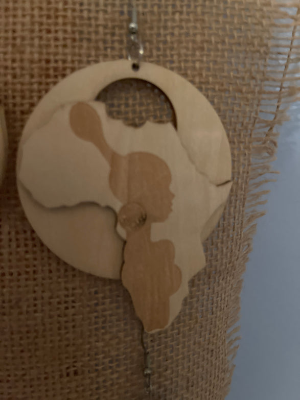 #109 Nubian Queen earrings (Wood)