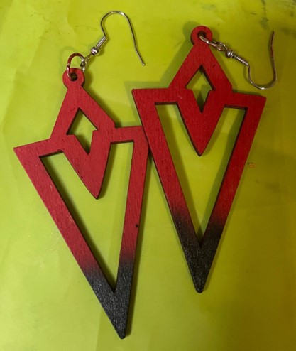 #102 Tri-Points earrings (Wood)