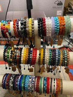 Kiwi Stone crystal bracelet w/swan charm