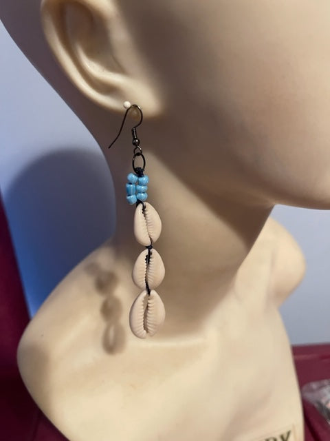 Cowrie 3 Shell earrings w/beads