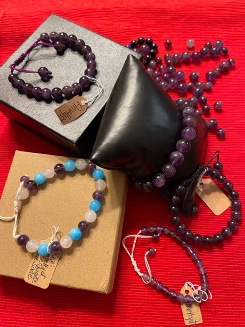 Amethyst crystal bracelet (6mm)